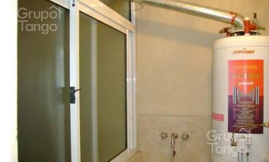 Venta Departamento 3 Ambientes en Monte Castro Con Balcón Contrafrente