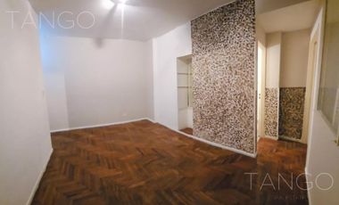 Venta Departamento Floresta Sur Dos Ambientes Patio