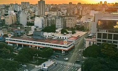 Venta Departamento en San Telmo Cuatro Ambientes Al Frente Amueblado