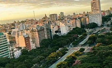 Venta Departamento en San Telmo Cuatro Ambientes Al Frente Amueblado