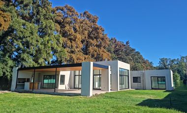 Casa Premium en La Esperanza Club de Campo, Gral. Rodriguez, Buenos Aires, Argentina