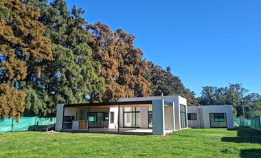 Casa Premium en La Esperanza Club de Campo, Gral. Rodriguez, Buenos Aires, Argentina