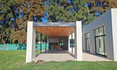 Casa Premium en La Esperanza Club de Campo, Gral. Rodriguez, Buenos Aires, Argentina