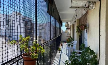 Venta Departamento 4 Ambientes en Caballito Con Balcón al Frente Cochera Baulera Escritorio