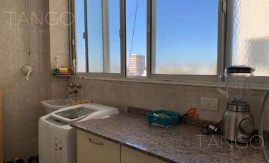 Venta Departamento 4 Ambientes en Caballito Con Balcón al Frente Cochera Baulera Escritorio
