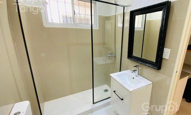 Departamento venta en Retiro, 1 ambiente con patio privado