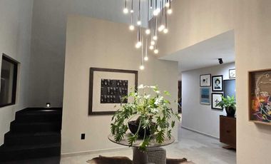 Casa en Venta en Condominio en Eva Briseño 