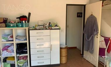 Venta Departamento tres Ambientes Villa Luro Cochera Balcón Parrilla no Expensas