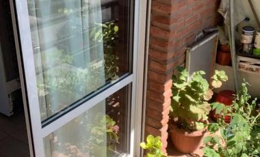 Venta Departamento tres Ambientes Villa Luro Cochera Balcón Parrilla no Expensas