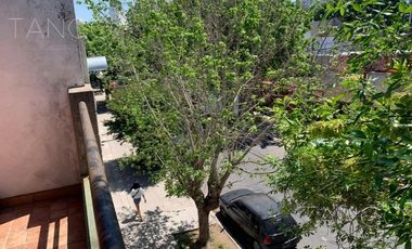 Venta Departamento tres Ambientes Villa Luro Cochera Balcón Parrilla no Expensas