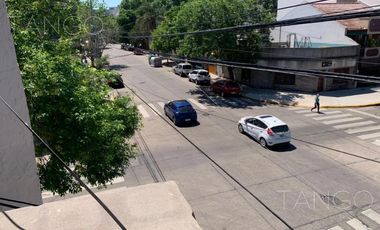 Venta Departamento tres Ambientes Villa Luro Cochera Balcón Parrilla no Expensas