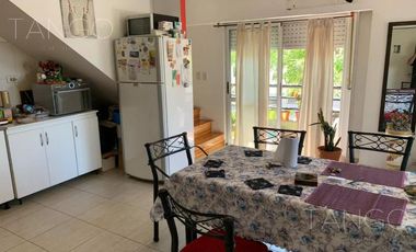 Venta Departamento tres Ambientes Villa Luro Cochera Balcón Parrilla no Expensas