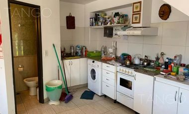 Venta Departamento tres Ambientes Villa Luro Cochera Balcón Parrilla no Expensas