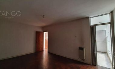 Venta Departamento 4 Ambientes Caballito Con Dependencia