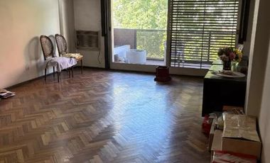 Venta Departamento Cinco Ambientes Flores Con Balcón