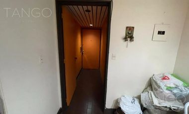 Venta Departamento Cinco Ambientes Flores Con Balcón