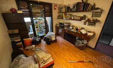 Venta Departamento Cinco Ambientes Flores Con Balcón