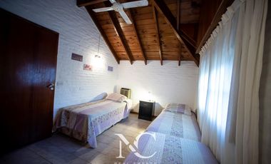 Dos duplex en venta en Mar de Ostende de 4 ambientes