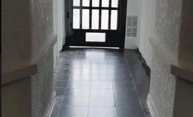 Venta Departamento en Saavedra Dos Ambientes Segundo Piso Por Escalera