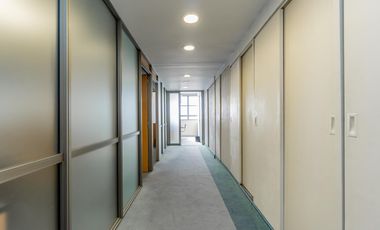 Oficina en venta de 111m2 a 100m de Galerías Pacífico