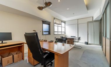 Oficina en venta de 111m2 a 100m de Galerías Pacífico