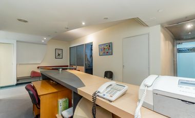 Oficina en venta de 111m2 a 100m de Galerías Pacífico