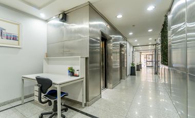 Oficina en venta de 111m2 a 100m de Galerías Pacífico