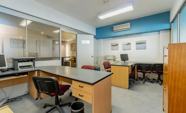 Oficina en venta de 111m2 a 100m de Galerías Pacífico