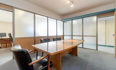 Oficina en venta de 111m2 a 100m de Galerías Pacífico