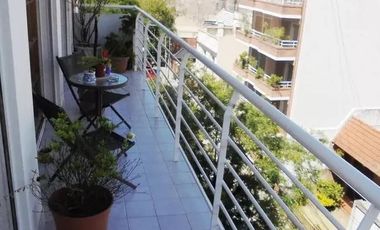 Departamento en Venta, Caballito, 6 ambientes, con cochera y balcón