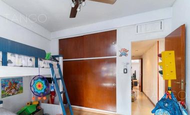 Departamento en Venta, Caballito, 6 ambientes, con cochera y balcón