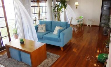Departamento en Venta, Caballito, 6 ambientes, con cochera y balcón
