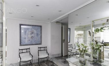 Departamento en Venta, Caballito, 6 ambientes, con cochera y balcón