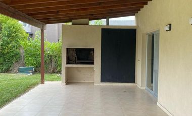 Casa en  Santa Catalina, Villanueva