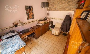 Venta Casa Boedo Almagro Seis Ambientes Dos Plantas
