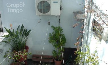 Venta Casa Boedo Almagro Seis Ambientes Dos Plantas