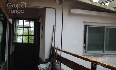 Venta Casa Boedo Almagro Seis Ambientes Dos Plantas