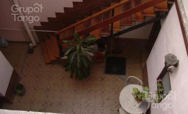 Venta Casa Boedo Almagro Seis Ambientes Dos Plantas