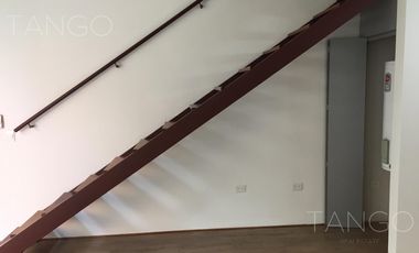 Venta Departamento en Nuñez Tipo Loft Dos Plantas Con Cochera Apto Crédito