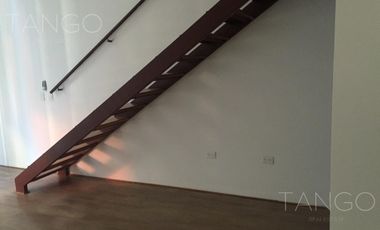 Venta Departamento en Nuñez Tipo Loft Dos Plantas Con Cochera Apto Crédito