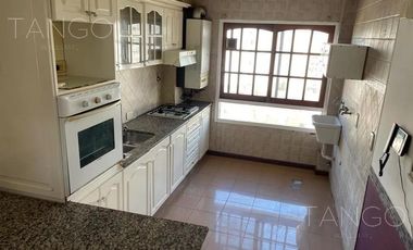 Venta Departamento Cuatro Ambientes Floresta Balcón Cochera