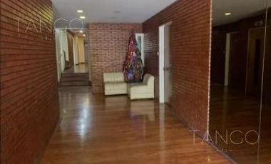 Venta Departamento 4 Ambientes en Parque Patricios Con Balcón Con Cochera Baulera