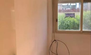 Venta Departamento 4 Ambientes en Parque Patricios Con Balcón Con Cochera Baulera