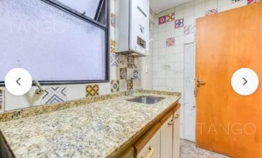 Venta Departamento en Flores Dos Ambientes Con Patio Apto Profesional