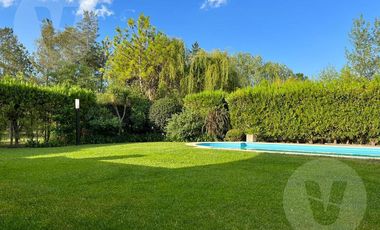 Casa en venta - Barrio Echeverria del Lago, Canning
