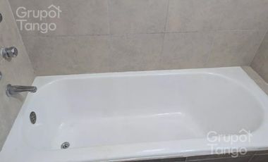 Venta Departamento Balvanera 4 Ambientes frente balcón depen