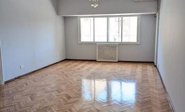 Venta Departamento Balvanera 4 Ambientes frente balcón depen