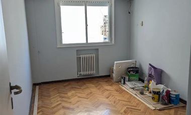 Venta Departamento Balvanera 4 Ambientes frente balcón depen