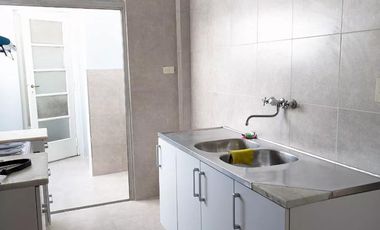Venta Departamento Balvanera 4 Ambientes frente balcón depen