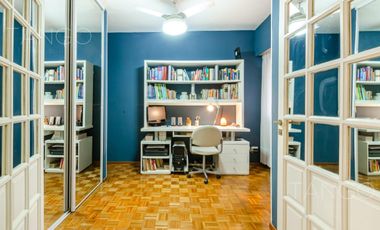 Venta Departamento en Recoleta Cinco Ambientes Con Cochera Baulera